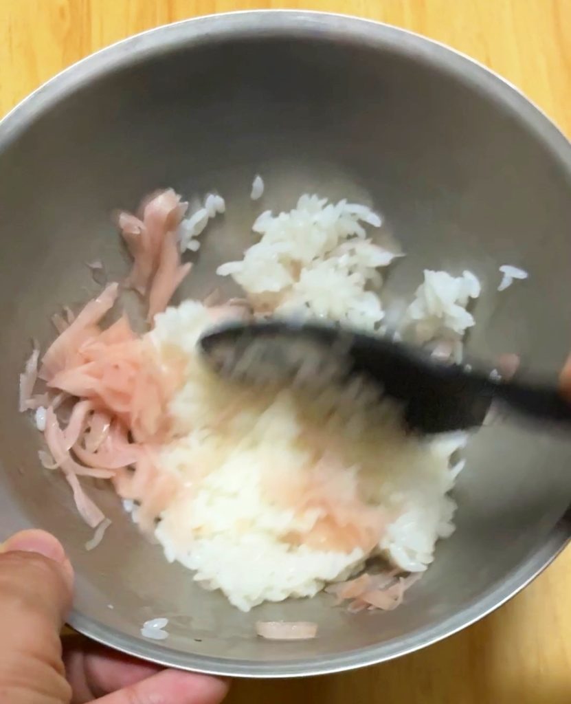 ちらし風混ぜご飯の調理途中の画像