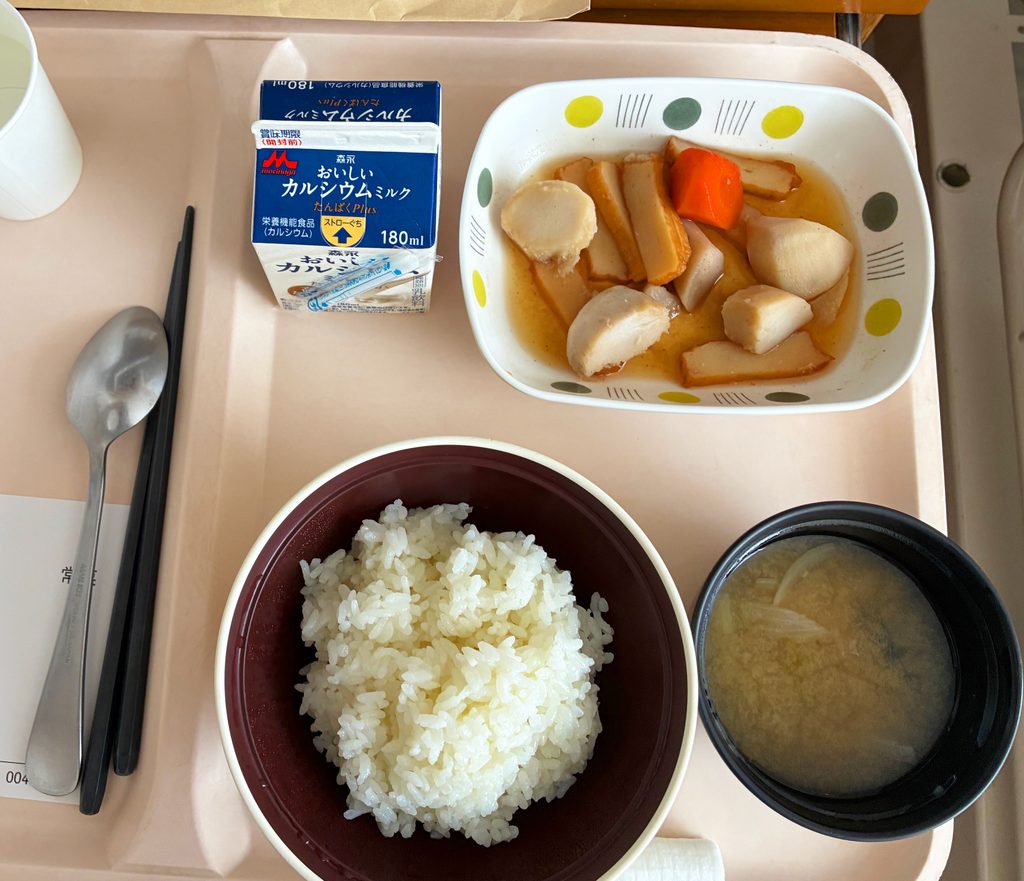 病院の朝食画像
