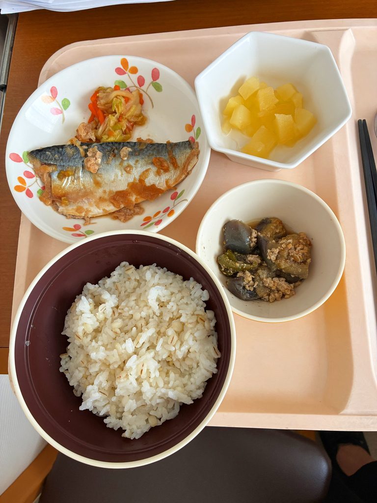 病院の夕食画像